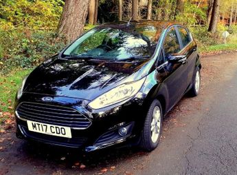 FORD FIESTA 1.0T EcoBoost Zetec Hatchback 5dr Petrol Powershift Euro 6 (100 