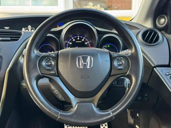 HONDA CIVIC 1.8 i-VTEC ES Hatchback 5dr Petrol Auto Euro 5 (142 ps)