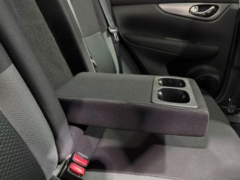 NISSAN QASHQAI 1.5 dCi N-Connecta SUV 5dr Diesel DCT Auto Euro 6 (s/s) (115 ps)