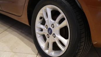 FORD FIESTA 1.25 Zetec Hatchback 5dr Petrol Manual Euro 5 (82 ps)