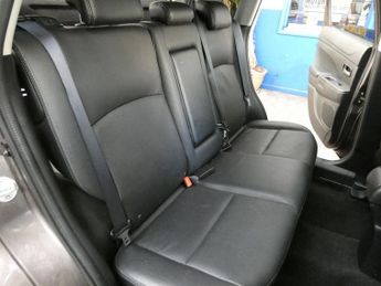 MITSUBISHI ASX 2.2 DI-D 4 SUV 5dr Diesel Auto 4WD Euro 6 (147 ps)