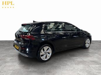 VOLKSWAGEN GOLF 1.5 eTSI MHEV Style Hatchback 5dr Petrol Hybrid DSG Euro 6 (s/s)