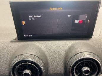 AUDI Q2 1.5 TFSI CoD 35 S line SUV 5dr Petrol S Tronic Euro 6 (s/s) (150