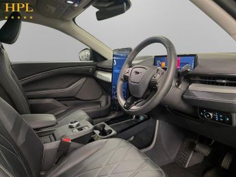 FORD MUSTANG MACH-E Standard Range 70kWh SUV 5dr Electric Automatic (269 ps)