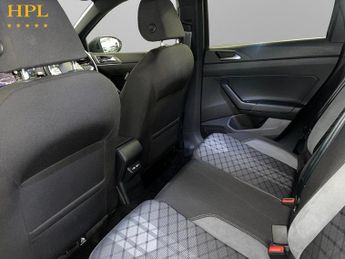 VOLKSWAGEN TAIGO 1.0 TSI R-Line SUV 5dr Petrol DSG Euro 6 (s/s) (110 ps)