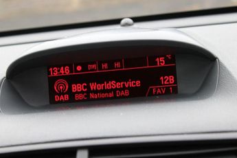 VAUXHALL MOKKA 1.4i Turbo SE SUV 5dr Petrol Manual 2WD Euro 6 (s/s) (140 ps)