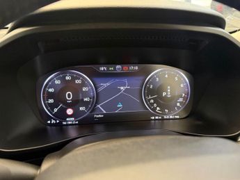 VOLVO XC40 2.0 T4 Momentum SUV 5dr Petrol Auto Euro 6 (s/s) (190 ps)