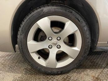 PEUGEOT 3008 1.6 HDi Active SUV 5dr Diesel Manual Euro 5 (112 ps)