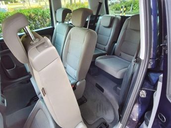VOLKSWAGEN SHARAN 2.0 TDI BlueMotion Tech SE Nav MPV 5dr Diesel DSG Euro 6 (s/s) (