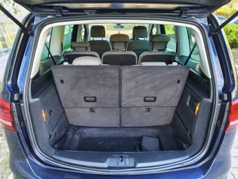 VOLKSWAGEN SHARAN 2.0 TDI BlueMotion Tech SE Nav MPV 5dr Diesel DSG Euro 6 (s/s) (