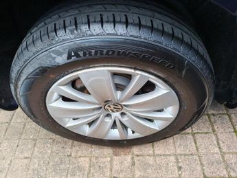 VOLKSWAGEN SHARAN 2.0 TDI BlueMotion Tech SE Nav MPV 5dr Diesel DSG Euro 6 (s/s) (