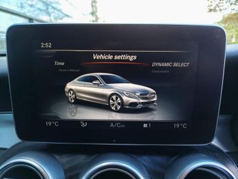 MERCEDES-BENZ C CLASS 2.1 C220d AMG Line (Premium Plus) Coupe 2dr Diesel G-Tronic+ Eur