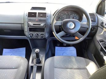 VOLKSWAGEN POLO 1.4 Twist Hatchback 5dr Petrol Manual (156 g/km, 75 bhp)