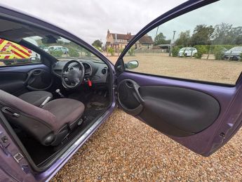 FORD KA 1.3 Zetec Climate Hatchback 3dr Petrol Manual (154 g/km, 69 bhp)