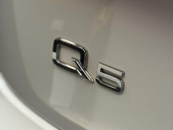 AUDI Q5 2.0 TDI 40 S line SUV 5dr Diesel S Tronic quattro Euro 6 (s/s) (