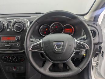 DACIA SANDERO 1.0 SCe Essential Hatchback 5dr Petrol Manual Euro 6 (75 ps)