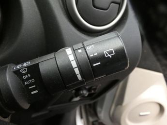 NISSAN QASHQAI 2.0 Tekna SUV 5dr Petrol CVT 2WD Euro 5 (140 ps)