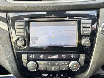 NISSAN QASHQAI 1.6 dCi Tekna SUV 5dr Diesel XTRON 2WD Euro 6 (s/s) (130 ps)