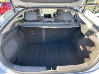 HYUNDAI IONIQ 1.6 h-GDi Premium Hatchback 5dr Petrol Hybrid DCT Euro 6 (s/s) (
