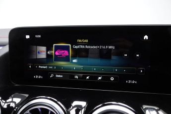 MERCEDES-BENZ EQA EQA 250+ 70.5kWh AMG Line SUV 5dr Electric Auto (190 ps)