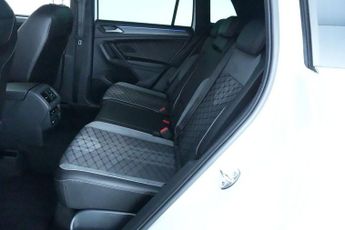 VOLKSWAGEN TIGUAN 1.5 TSI R-Line DSG Euro 6 (s/s) 5dr