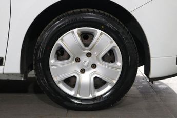 DACIA LOGAN MCV 0.9 TCe Laureate Estate 5dr Petrol Manual Euro 6 (s/s) (90 ps)