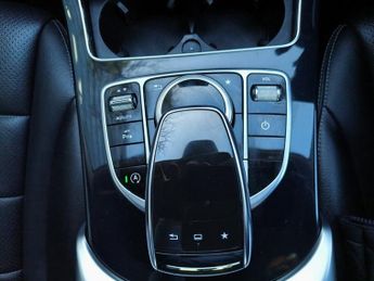MERCEDES-BENZ C CLASS 2.1 C220 BlueTEC Sport Saloon 4dr Diesel G-Tronic+ Euro 6 (s/s) 
