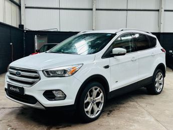 FORD KUGA 2.0 TDCi Titanium SUV 5dr Diesel Powershift AWD Euro 6 (s/s) (18