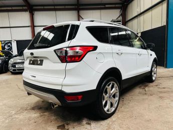 FORD KUGA 2.0 TDCi Titanium SUV 5dr Diesel Powershift AWD Euro 6 (s/s) (18