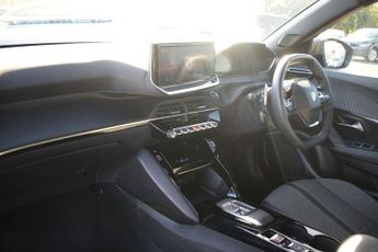 PEUGEOT 2008 1.2 PureTech Allure SUV 5dr Petrol EAT Euro 6 (s/s) (130 ps)