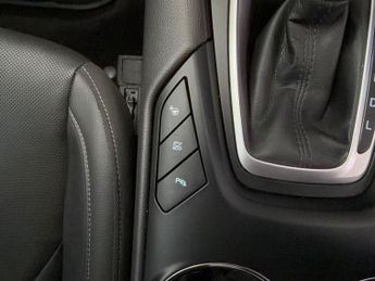 FORD MONDEO 2.0 TiVCT Titanium Edition Saloon 4dr Petrol Hybrid CVT Euro 6 (