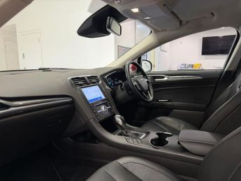 FORD MONDEO 2.0 TiVCT Titanium Edition Saloon 4dr Petrol Hybrid CVT Euro 6 (