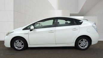 TOYOTA PRIUS 1.5 CVT 4dr