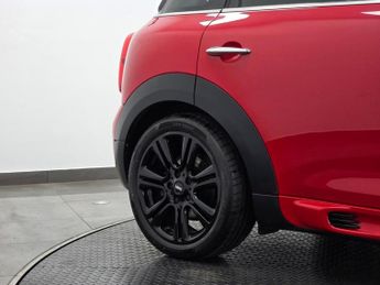 MINI COUNTRYMAN 2.0 Cooper SD SUV 5dr Diesel Manual ALL4 Euro 5 (s/s) (143 ps)