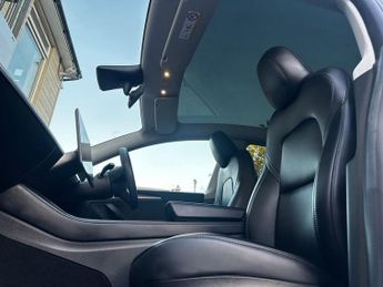 TESLA MODEL Y (Dual Motor) Long Range SUV 5dr Electric Auto 4WDE (384 bhp)