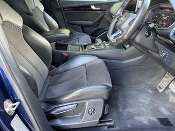 AUDI Q5 2.0 TFSI 45 Black Edition SUV 5dr Petrol S Tronic quattro