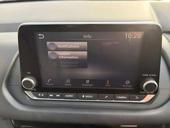 NISSAN QASHQAI 1.3 DIG-T MHEV Acenta Premium SUV 5dr Petrol Hybrid XTRON Euro 6