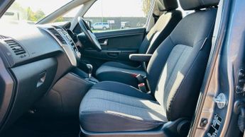 KIA VENGA 1.6 2 MPV 5dr Petrol Auto Euro 5 (123 bhp)