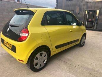 RENAULT TWINGO 1.0 SCe Play Hatchback 5dr Petrol Manual Euro 5 (70 ps)