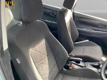 HYUNDAI BAYON 1.0 T-GDi MHEV SE Connect SUV 5dr Petrol Hybrid DCT Euro 6 (s/s)