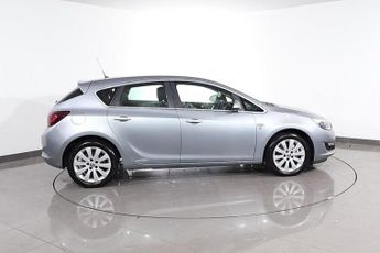 VAUXHALL ASTRA 2.0 CDTi Elite Hatchback 5dr Diesel Auto Euro 5 (165 ps)