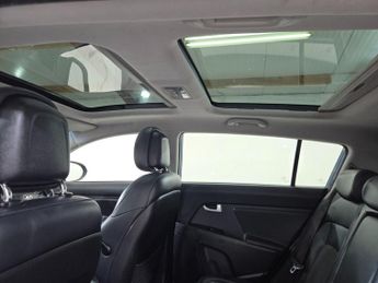 KIA SPORTAGE 1.7 CRDi EcoDynamics 2 SUV 5dr Diesel Manual 2WD Euro 5 (s/s) (1