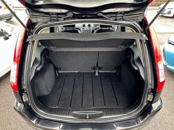 FORD FUSION 1.6 Titanium Hatchback 5dr Petrol Automatic (179 g/km, 99 bhp)