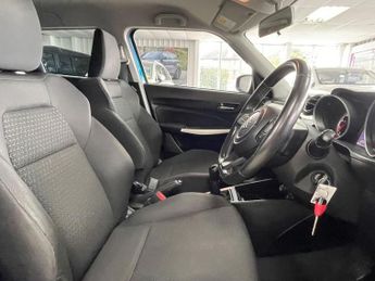 SUZUKI SWIFT 1.0 Boosterjet SZ-T Hatchback 5dr Petrol Manual Euro 6 (111 ps)