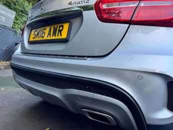 MERCEDES-BENZ GLA 2.1 GLA200d AMG Line (Premium Plus) SUV 5dr Diesel 7G-DCT 4MATIC
