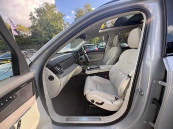 VOLVO XC90 2.0 B5 MHEV Plus SUV 5dr Petrol Hybrid Auto 4WD Euro 6 (s/s) (25