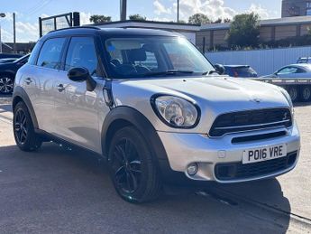 MINI Countryman 2.0 Cooper SD SUV 5 Door Diesel Manual Silver Low Tax