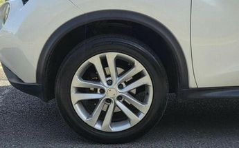 NISSAN JUKE 1.6 N-Connecta XTRON Euro 6 5dr