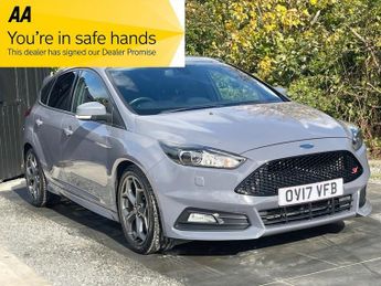 Ford Focus 2.0T EcoBoost ST-3 Hatchback 5dr Petrol Manual Euro 6 (s/s) (250