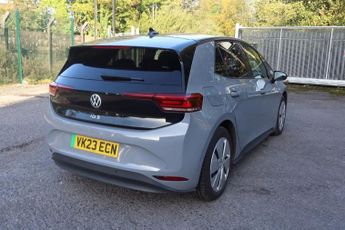 VOLKSWAGEN ID.3 Pro Performance 58kWh Life Hatchback 5dr Electric Auto (204 ps)